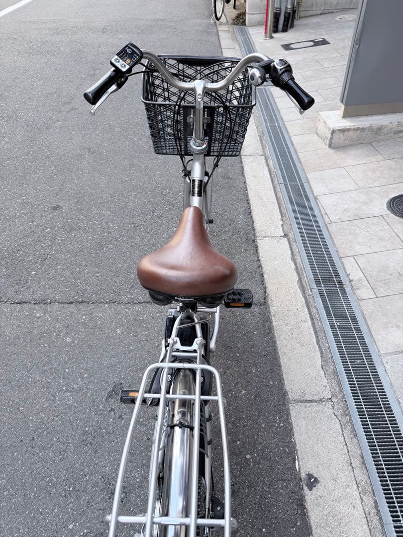 大阪府　Panasonic 電動アシスト自転車 シルバー　26インチ