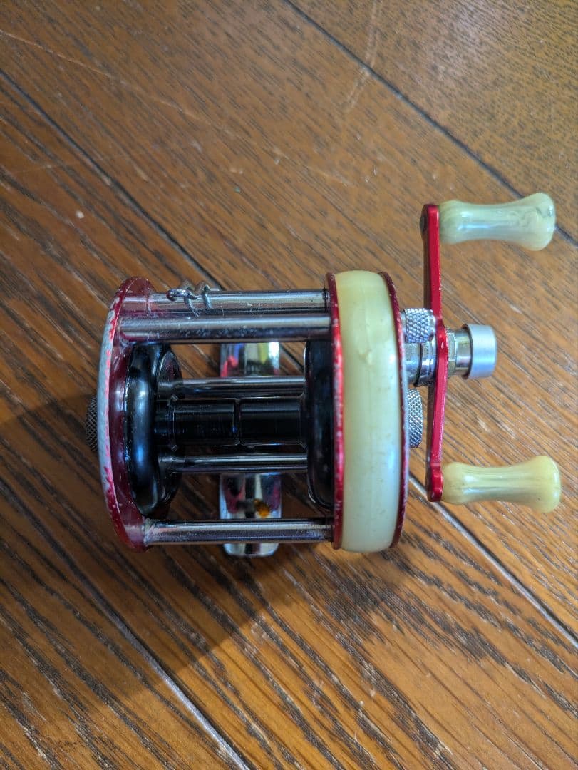 値下げします! vintage　アブ　1750Ａ NO.2