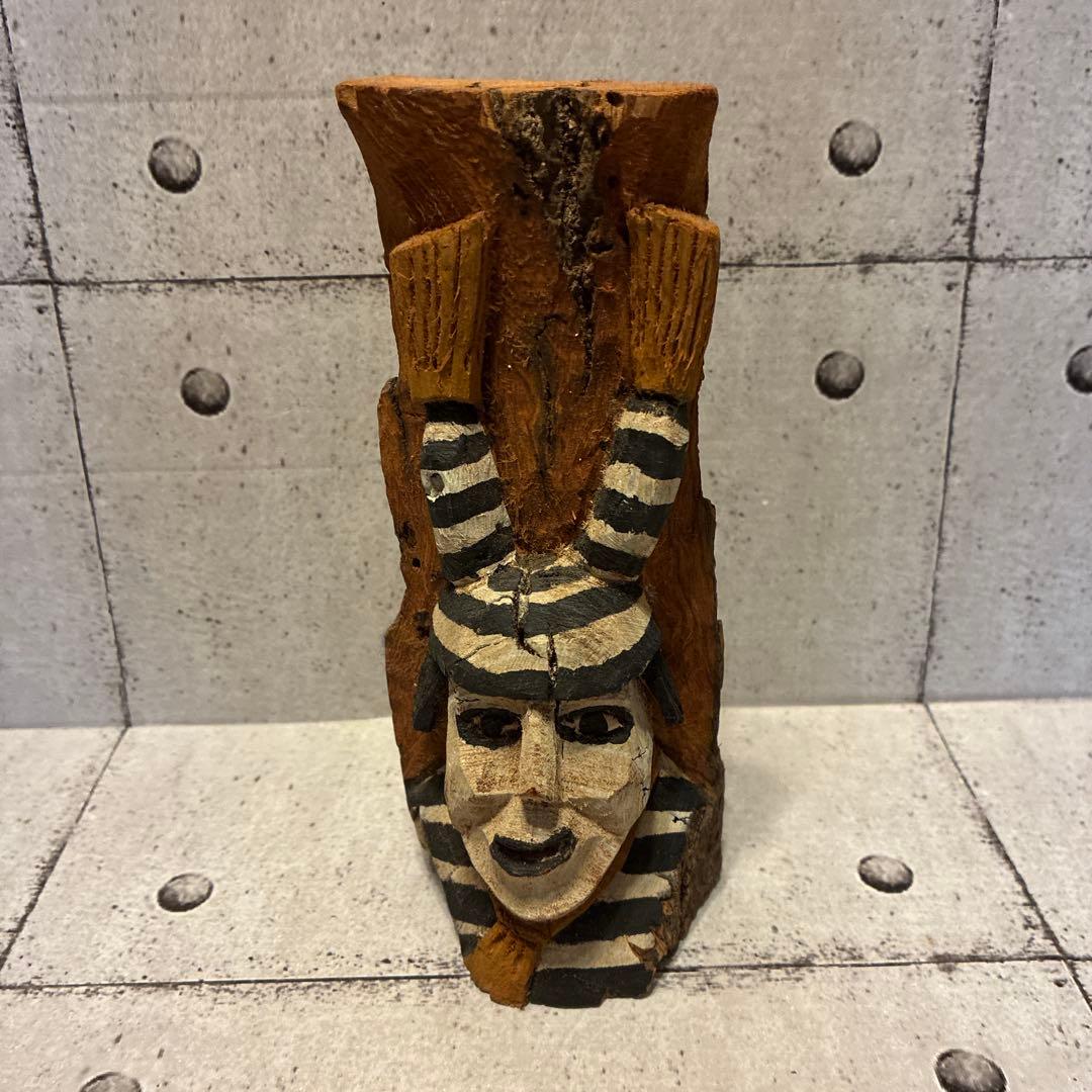 アメリカ　folk art ヴィンテージ　木製彫刻 約15cm