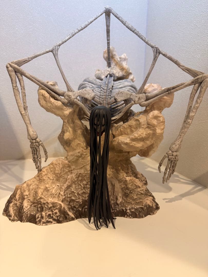 終尾の巨人 MEGAMIPACT フィギュア