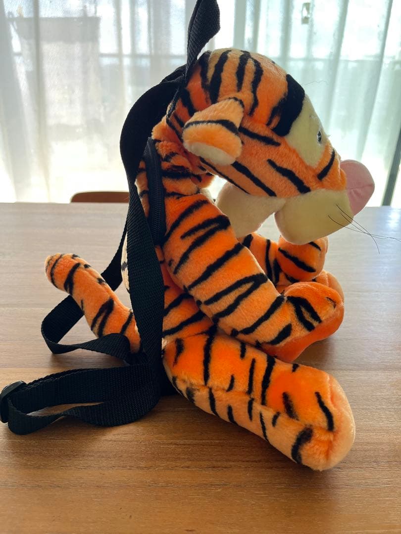 ティガー リュック型ぬいぐるみ 約30cm
