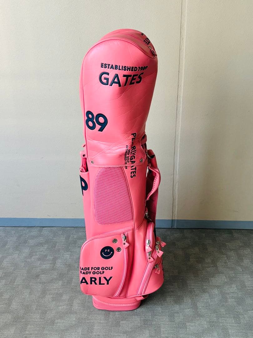 パーリーゲイツピンク キャディバッグ