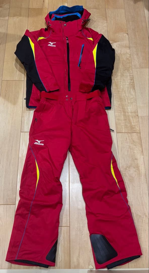 Mizuno 赤 スキーウェア 上下セット（M）