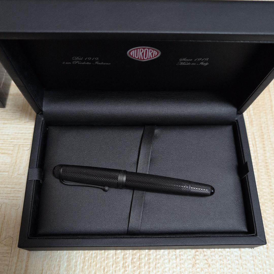 AURORA ブラックマンバ ローラーボール