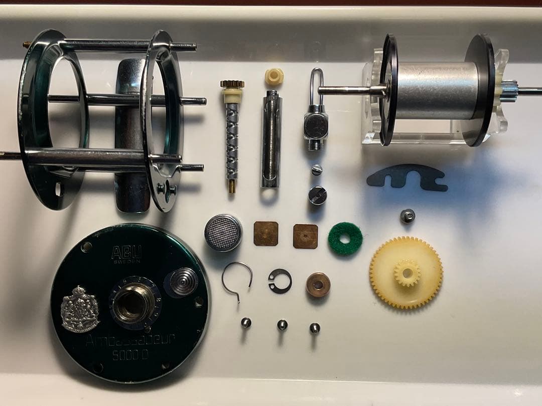 ABU アンバサダー 5000D メンテ済 フレーム修正済