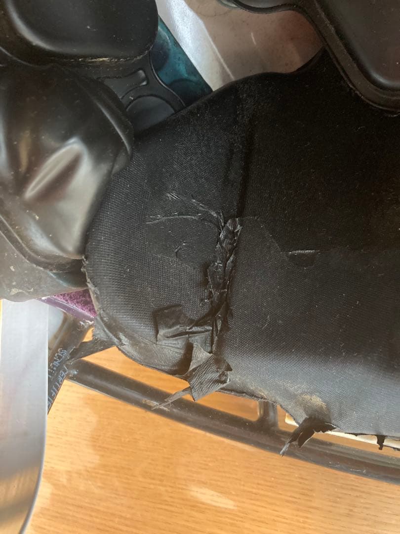 アメリカンフットボールヘルメットSchutt Lサイズ　中古