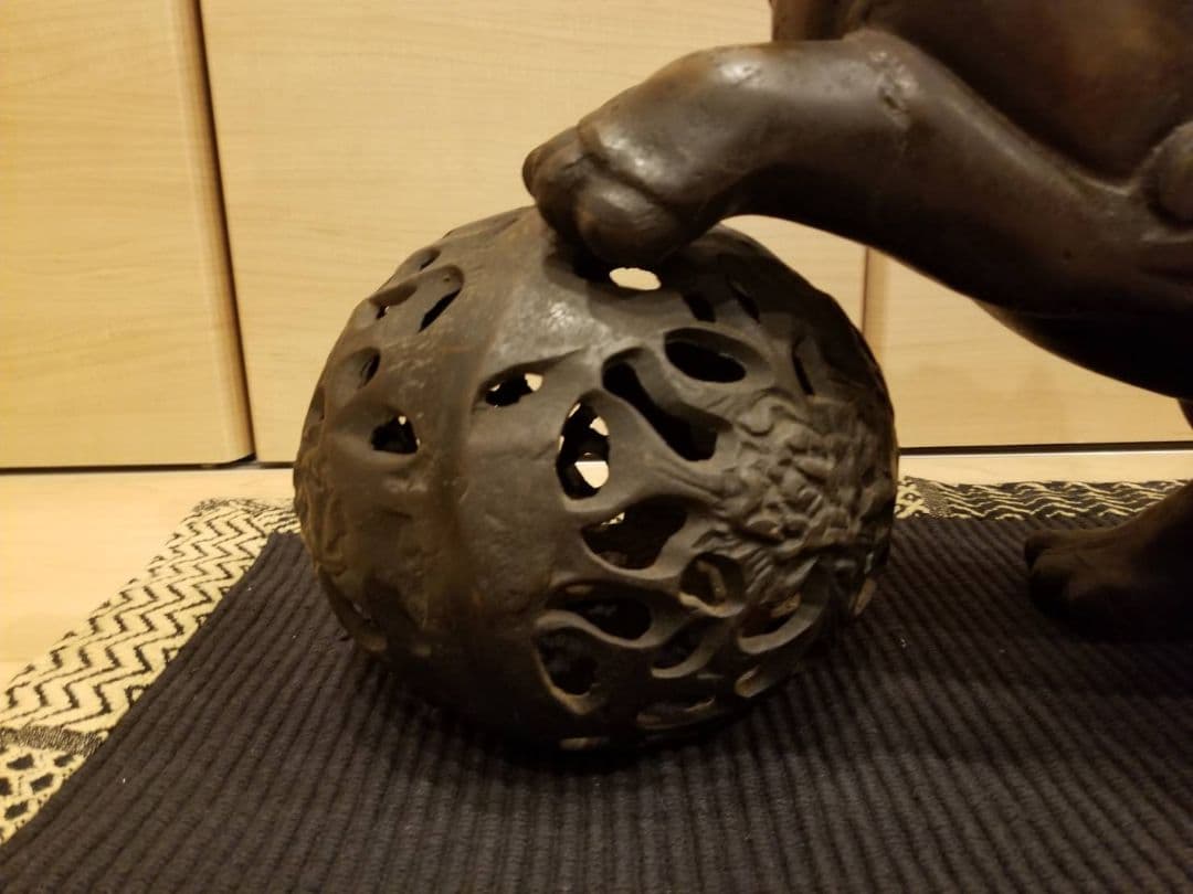 昭和レトロ 大型 鉄製 金属工芸 玉乗り獅子 玉獅子 鋳物 狛犬 置物 オブジェ