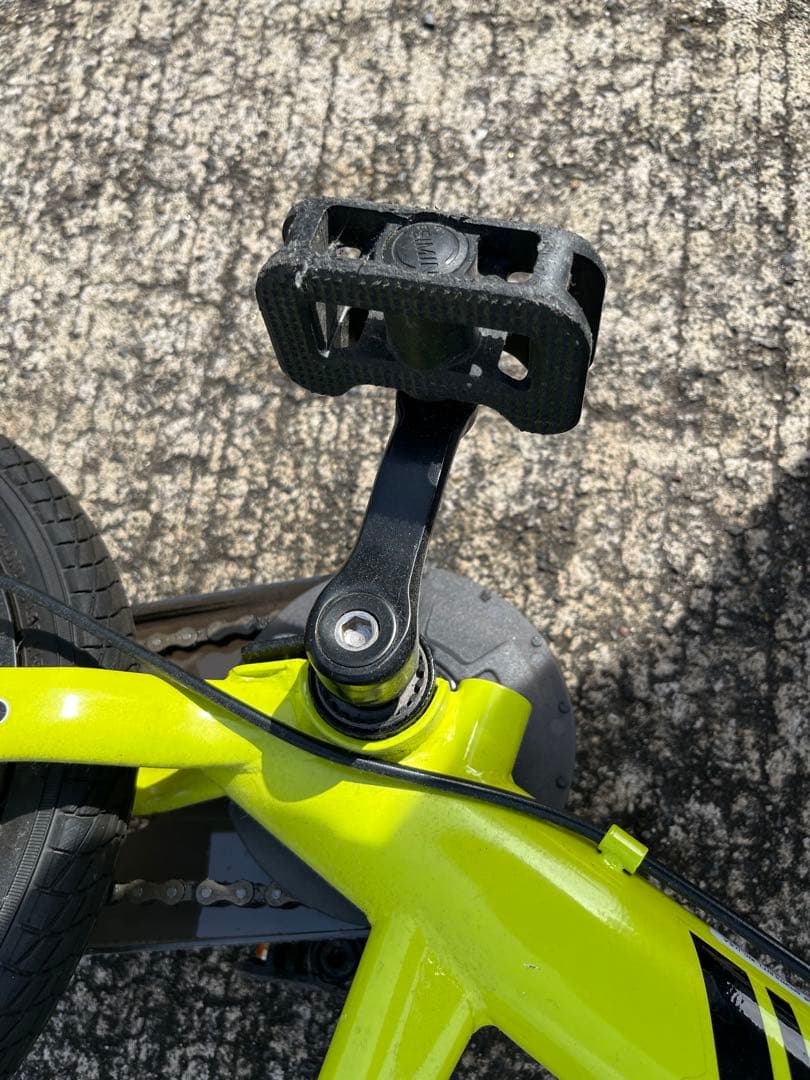 STRIDER 14x ストライダーバランスバイク イエロー黄色 14インチ