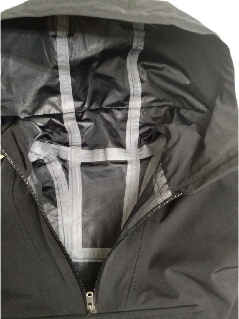 最終値下　豪雨に最適!新品未使用Iroquois完全防水レインパーカー