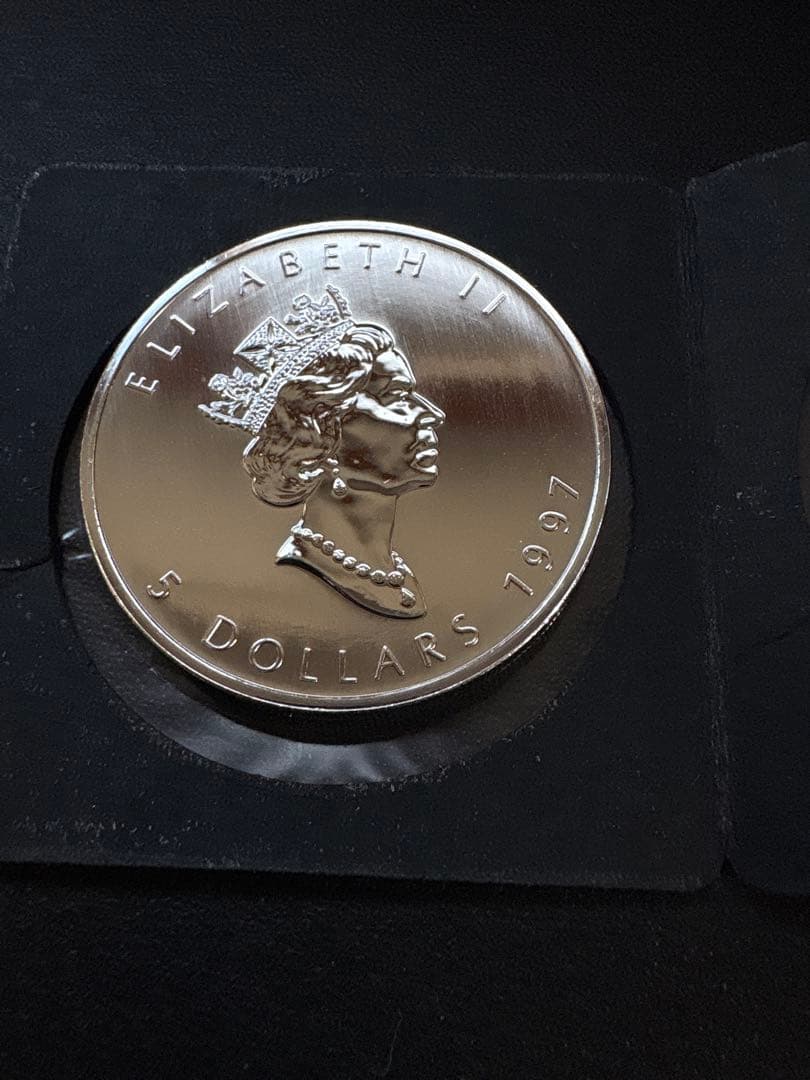 1997年 カナダ メイプルリーフ 銀貨　1オンス