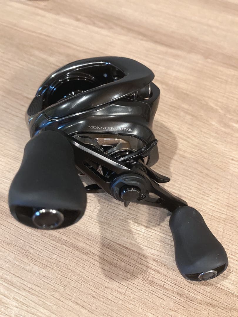 最終値下げです。SHIMANO２３アンタレスＤＣＭＤ　ＨＧ　右になります。