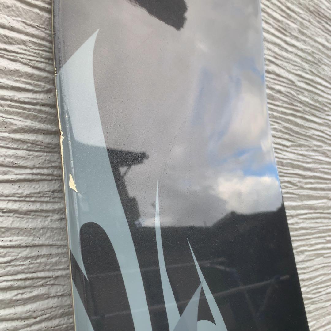 スノーボード スノボー ウィンタースポーツ 黒白デザイン バインディング付き