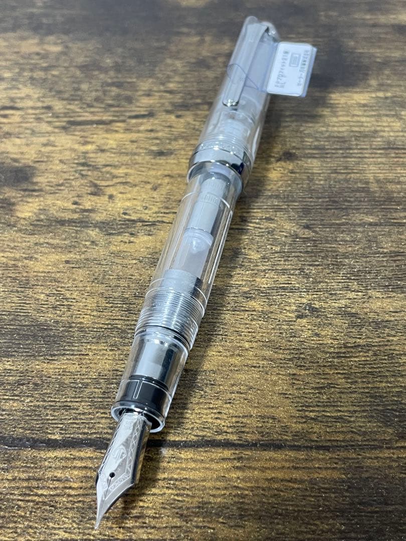 未使用　タグ付　透明軸　21金　字幅F　万年筆　銀　備品あり　デモンストレーター