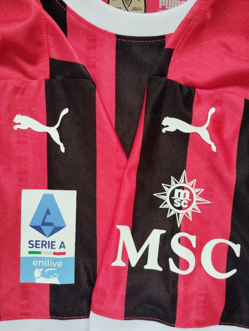 ACミラン GIROUD 9番 ユニフォーム 赤・黒