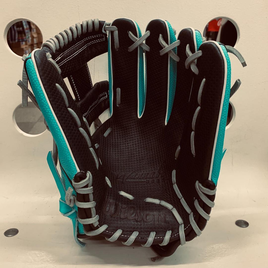 限定　ウイルソン　WBW103786　一般用　軟式用　内野手用　87型　型付け済