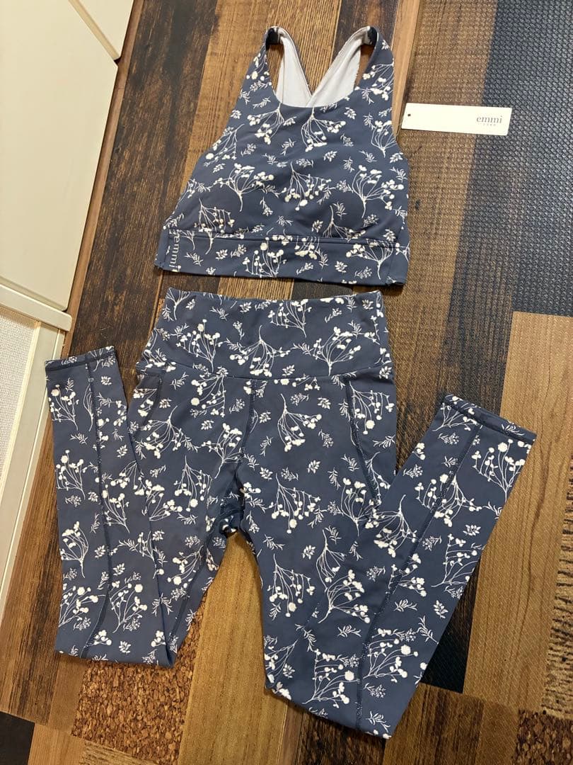 極美　emmi yoga エミヨガ　ヨガウェア　バッグクロス　ブルーグレー