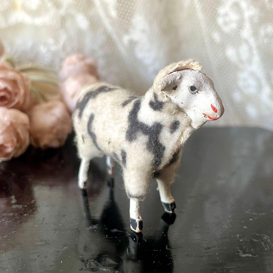 【レア】ブチ模様ミニ羊 シープ オブジェ フィギュア フランスアンティーク