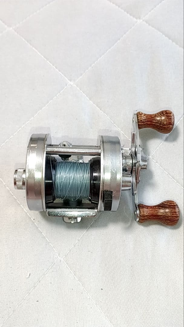 アンバサダー2500c 76年製 ABU ザウルスパワーハンドル換装