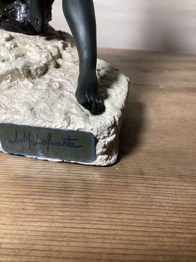 青銅製 マンドリンを弾く女性 彫刻 ２９cm ラフエンテ作