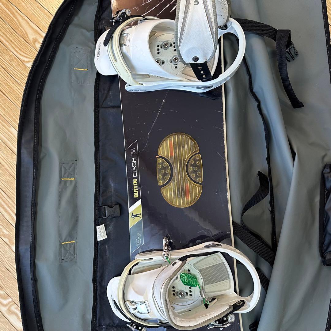 BURTON スノーボード板　ビンディング、収納ケースバッグ