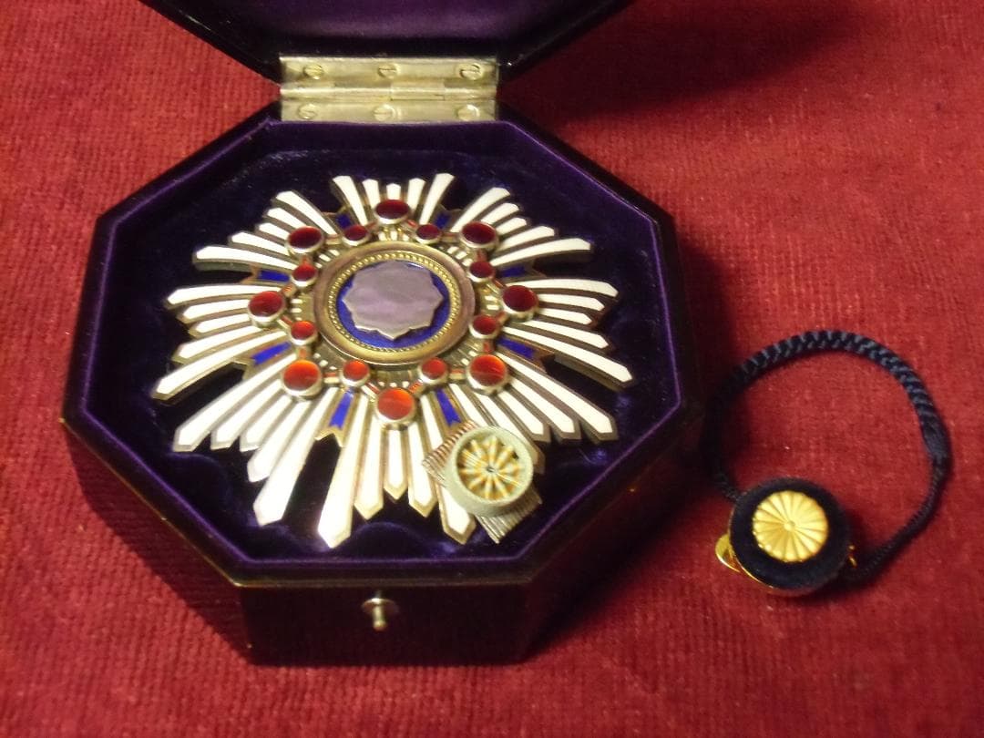 ●日本の勲章/日本軍/徽章＊勲二等瑞宝章＋菊紋徽章（実物）