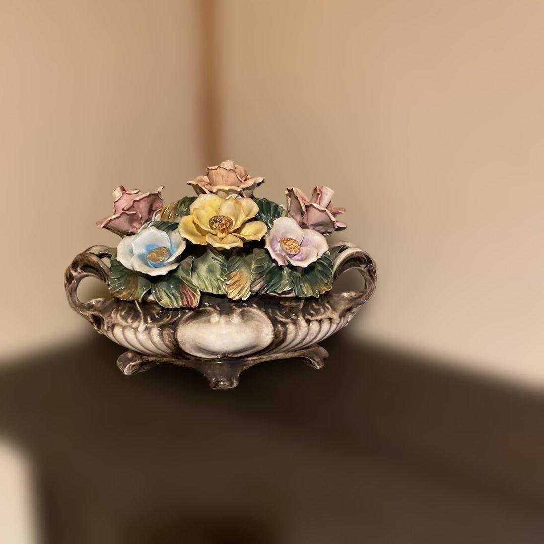 アンティーク　イタリア陶花の置物