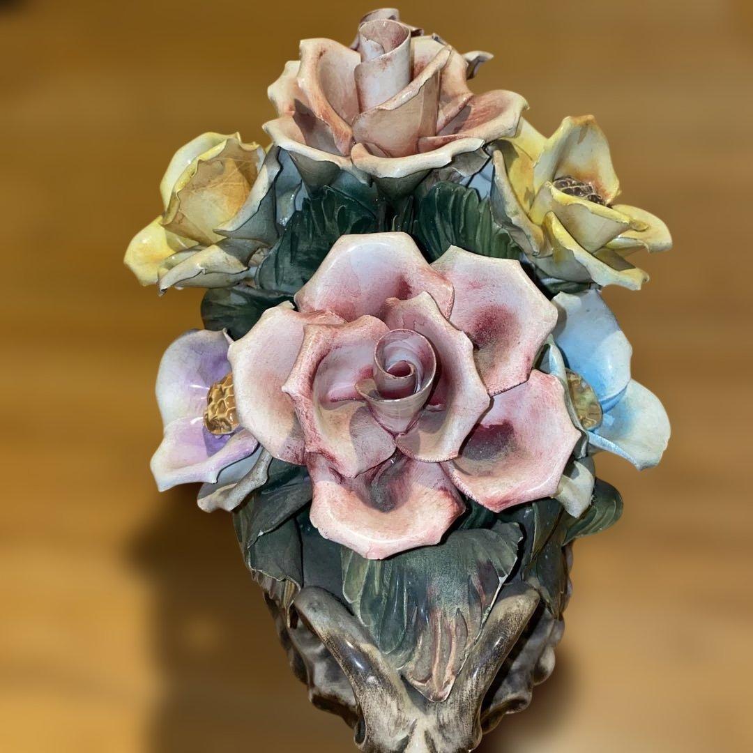 アンティーク　イタリア陶花の置物