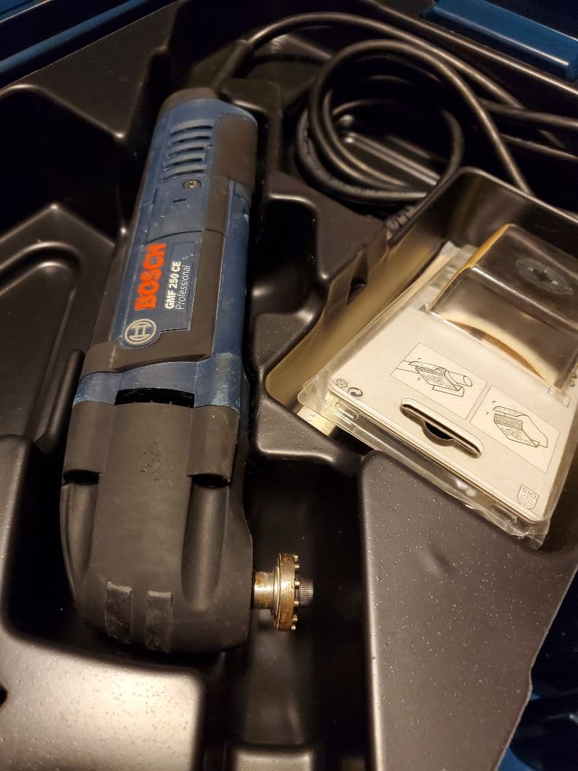 BOSCH　マルチツール　値下げ不可です