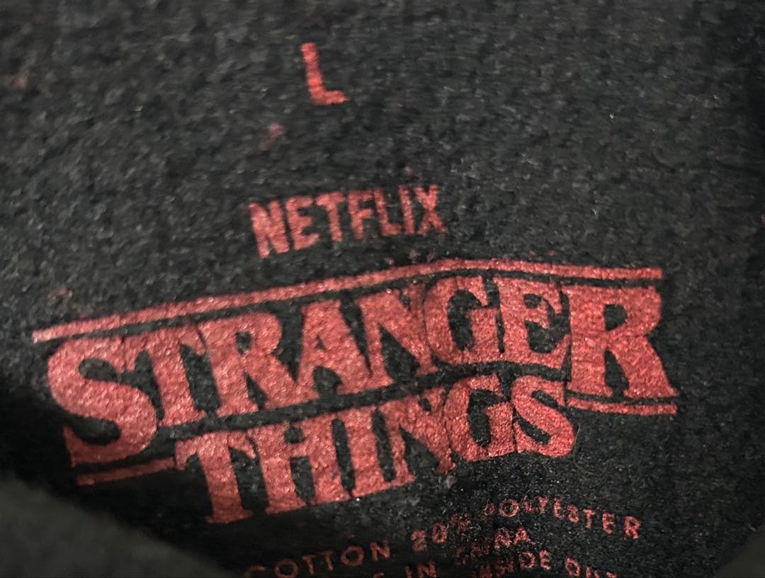 ストレンジャーシングス　海外グッズ　パーカー