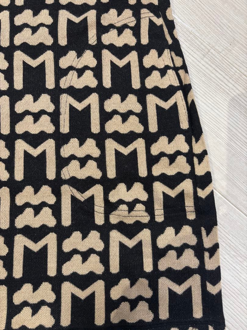 ムータ Mロゴ カジュアルワンピース 黒ベージュ