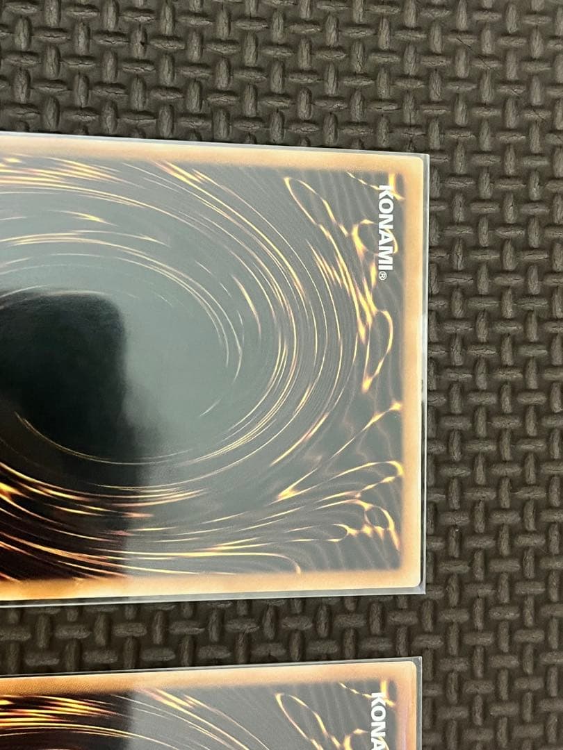 遊戯王　真紅眼の黒竜　ホログラフィックレア　アジア版