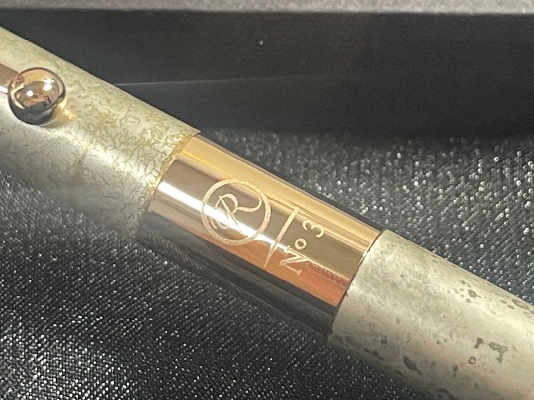 伊東屋 ロメオＮｏ．3 斑紋純銀色 アプリコットゴールド 【限定品】《匿名配送》