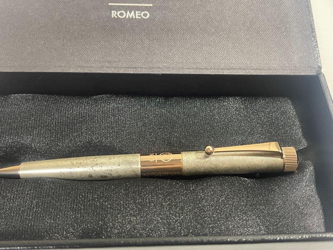 伊東屋 ロメオＮｏ．3 斑紋純銀色 アプリコットゴールド 【限定品】《匿名配送》