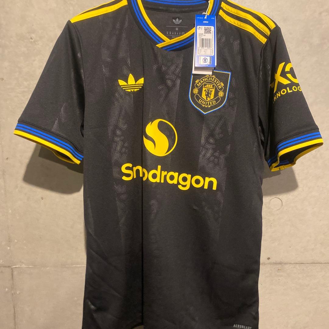 エンベウモ　マンチェスター・ユナイテッド　25/26　サード　CUP