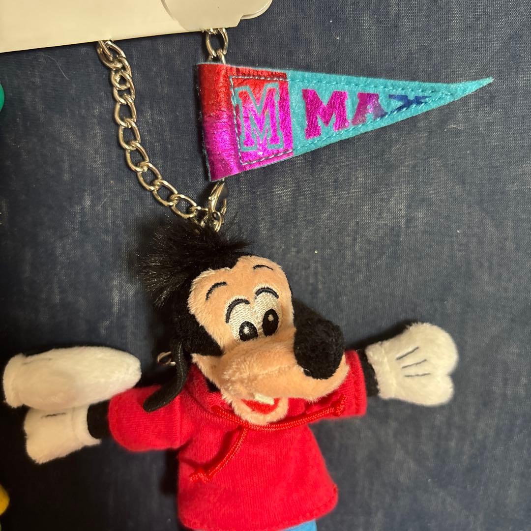 グーフィー　マックス　バッジつきペアチェーン