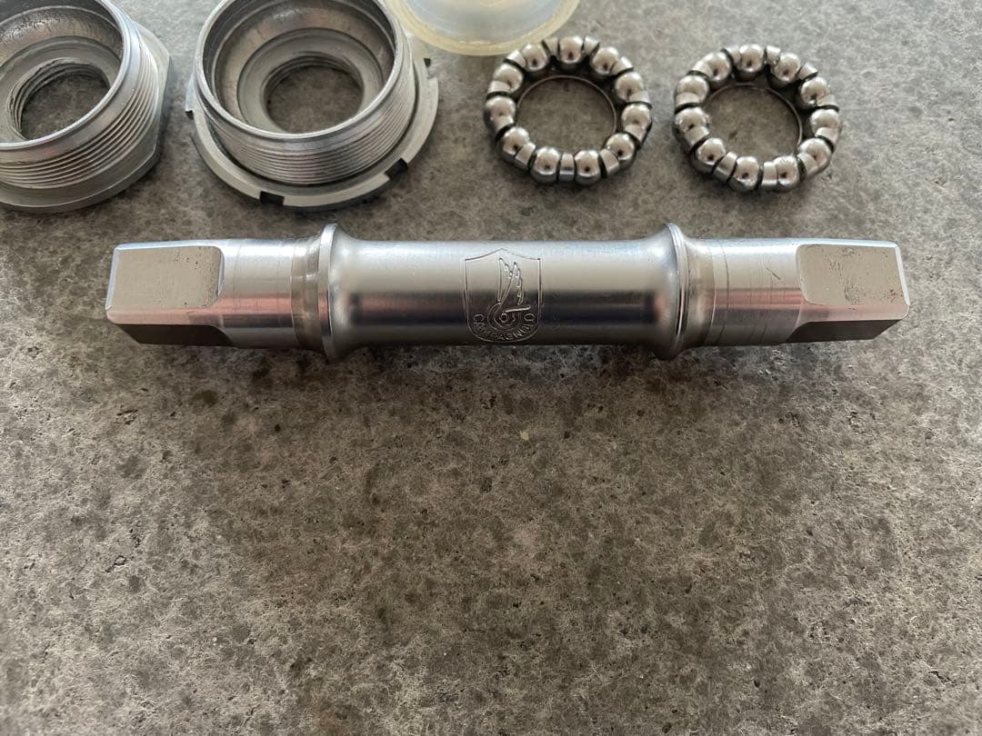 Campagnolo カンパニョーロ BB ボトムブラケット