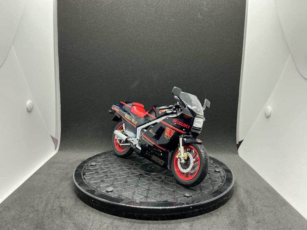 ま*い様 ① RG500ガンマウォルターウルフカラー　プラモデル完成品　1/12