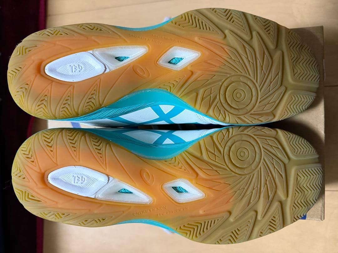 asics デスタッキ25.5 フットサルシューズ ホワイト/ターコイズ