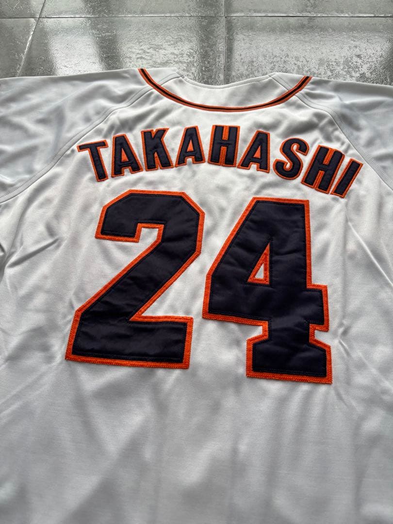 レア　デサント製　高橋由伸　読売ジャイアンツ　ユニフォーム　美品　Mサイズ