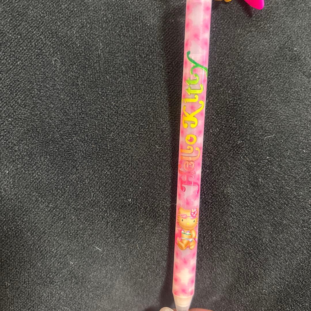 金*春様 日焼け　ハローキティ シャープペンシル ピンク