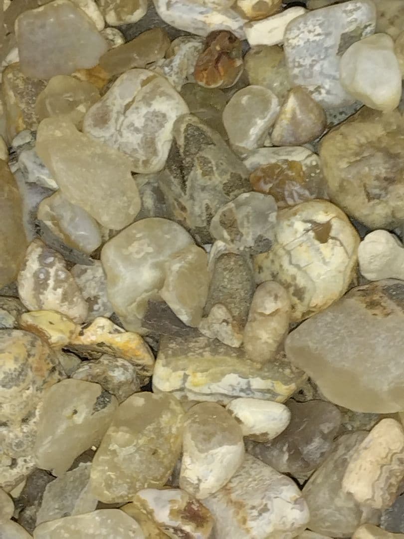 北海道厚田村産　瑪瑙原石　7キロ大量　瑪瑙　瑪瑙標本　鉱物標本　宝石