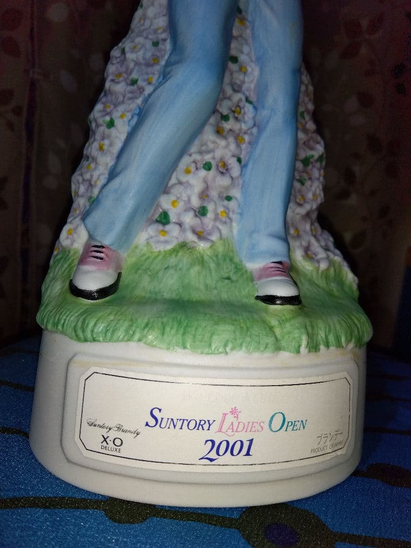 超希少サントリーレディースオープン2001年記念ゴルフ陶器ボトルXO。