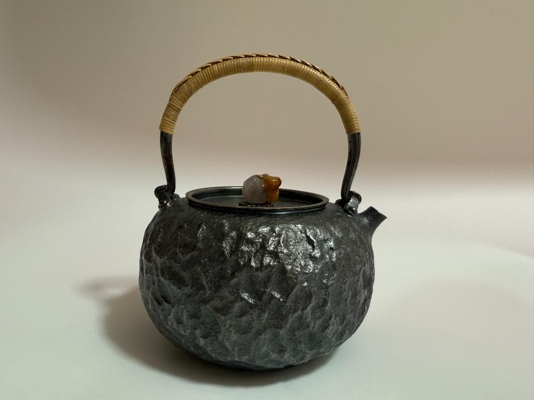 純銀製 瑪瑙摘み ひしき 岩目 湯沸 銀瓶 煎茶道具