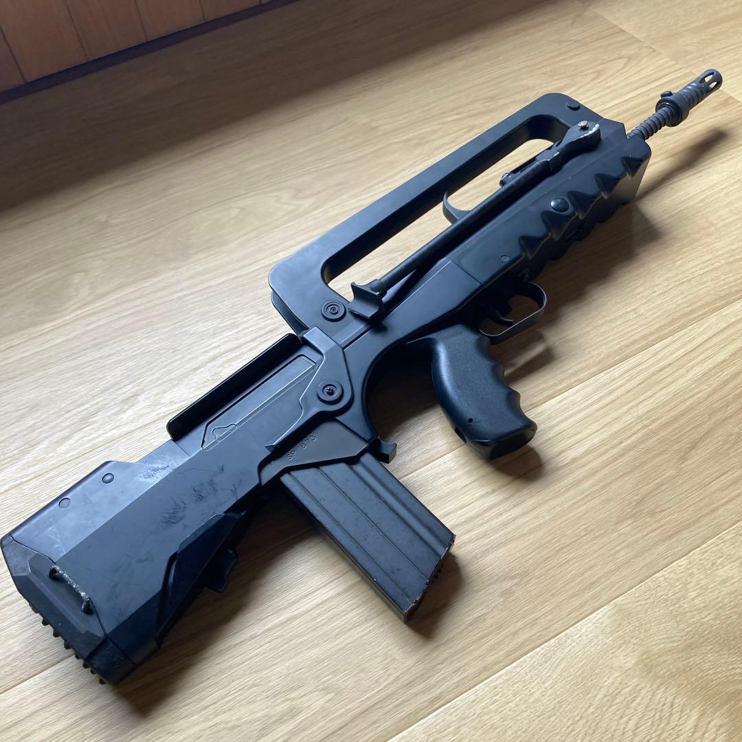 スタンド付き ブラック トイガン 電動 約80cm BB弾おまけ付き