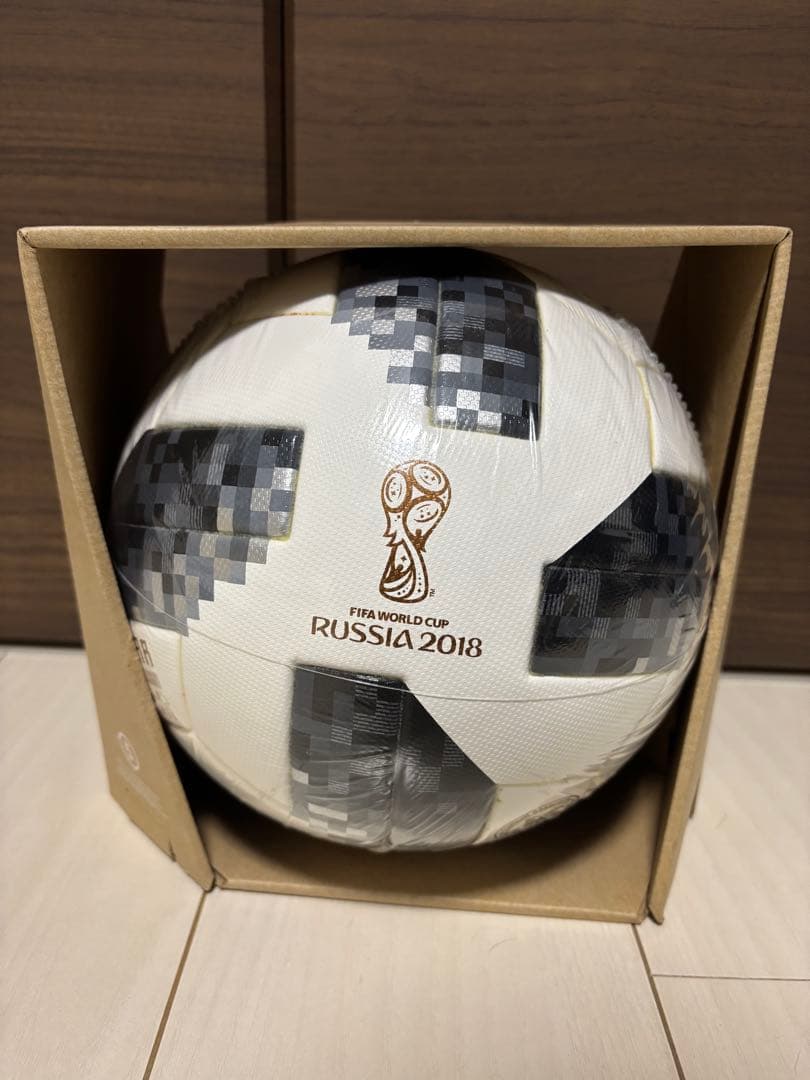アディダス　テルスター 18 ロシア　W杯　5号球　AF5300 未使用品