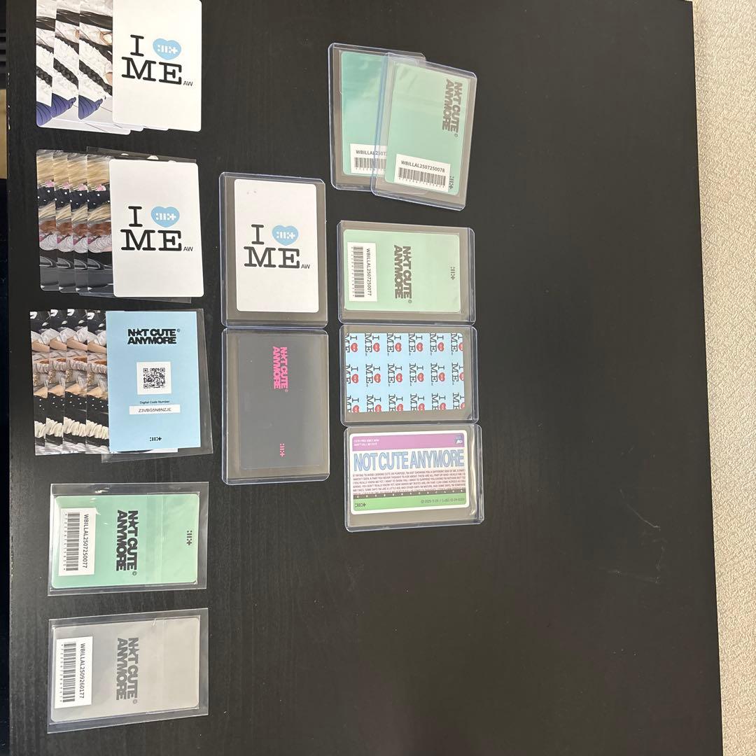 kpopアイドルILLIT グッズまとめ売り