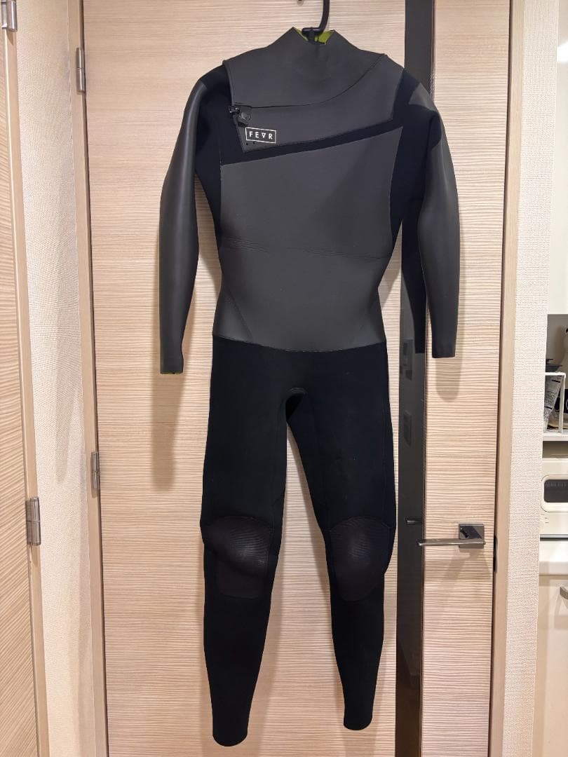FEVR 2022 SKYSCRAPER フルスーツ 3mm USED