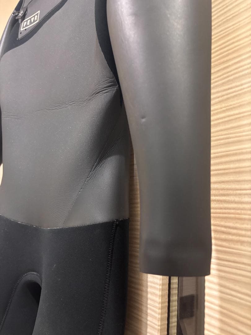 FEVR 2022 SKYSCRAPER フルスーツ 3mm USED