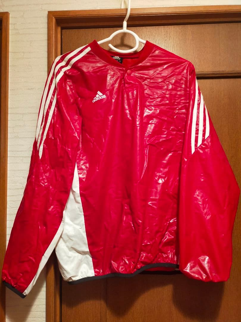 adidas 汗出し 赤/白 ストライプ付き Мサイズ