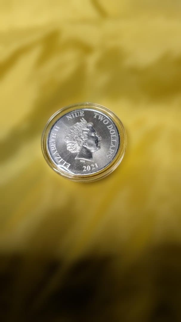 春*番様 2021年 ニウエ「とどろく・ユダのライオン」純銀 1オンス 銀貨